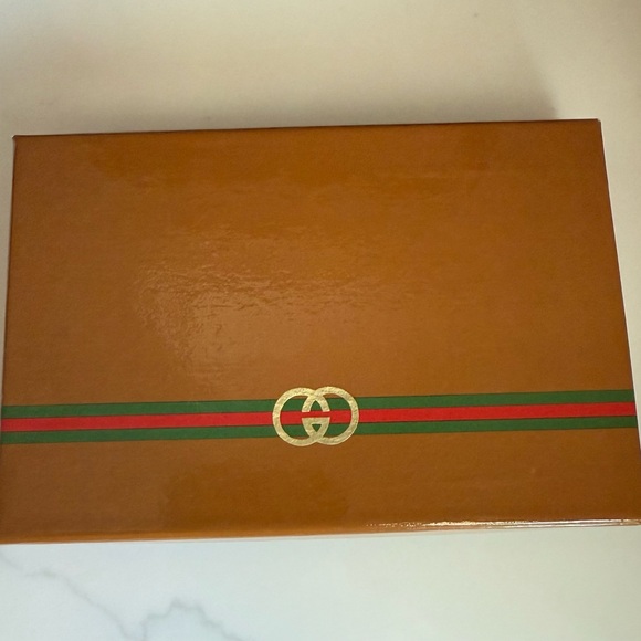 BUYERS CHOICE BLUE FACE CARD VINTAGE GUCCI PLAYING CARD NEW - Picture 5 of 6